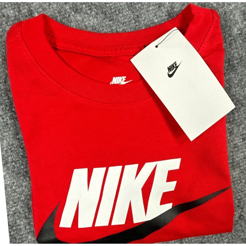 Nike Boys Small 8-10 Red Sportswear Futura‎ Icon Graphic T-Shirt NWT